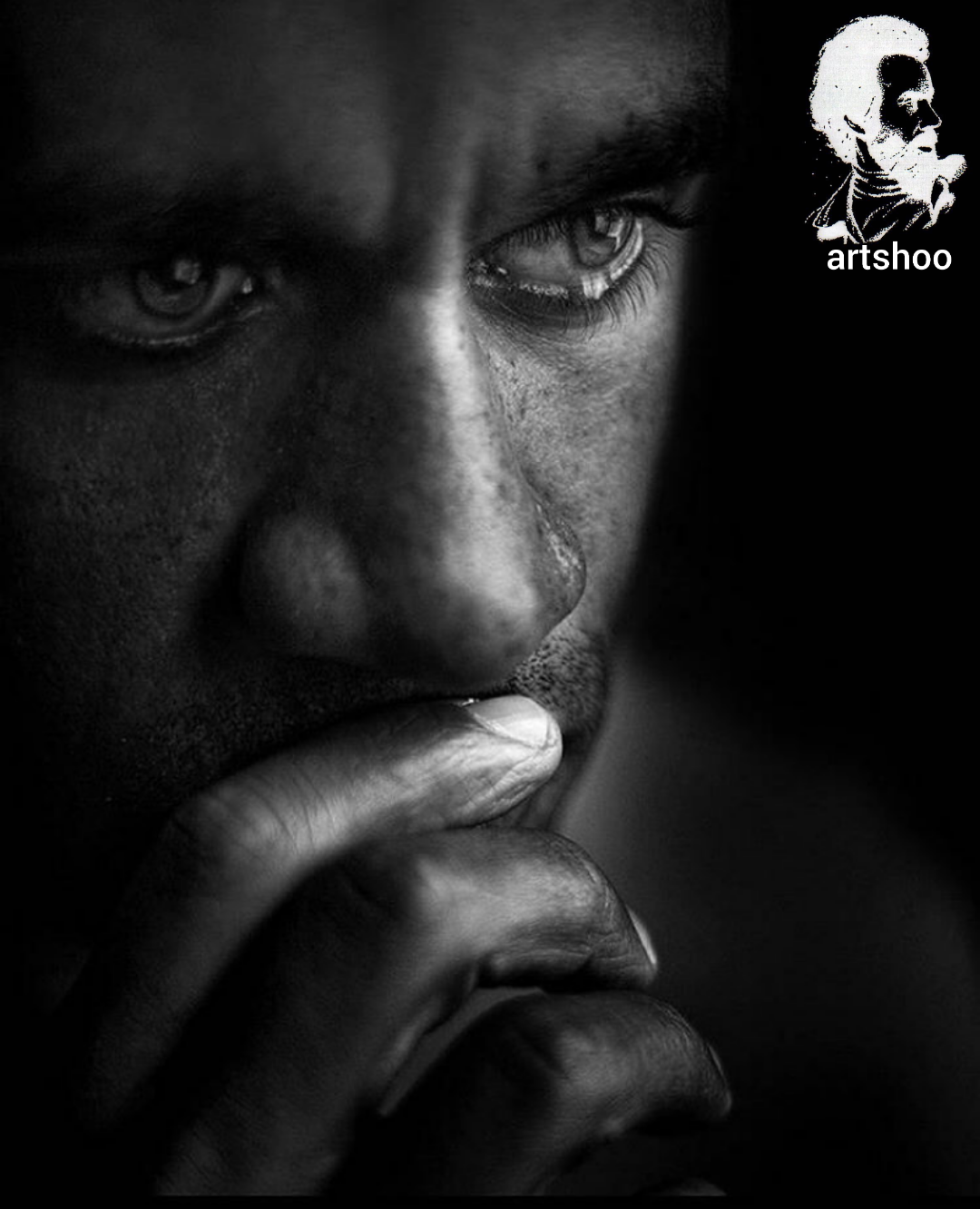 مدل پرتره سیاه قلم